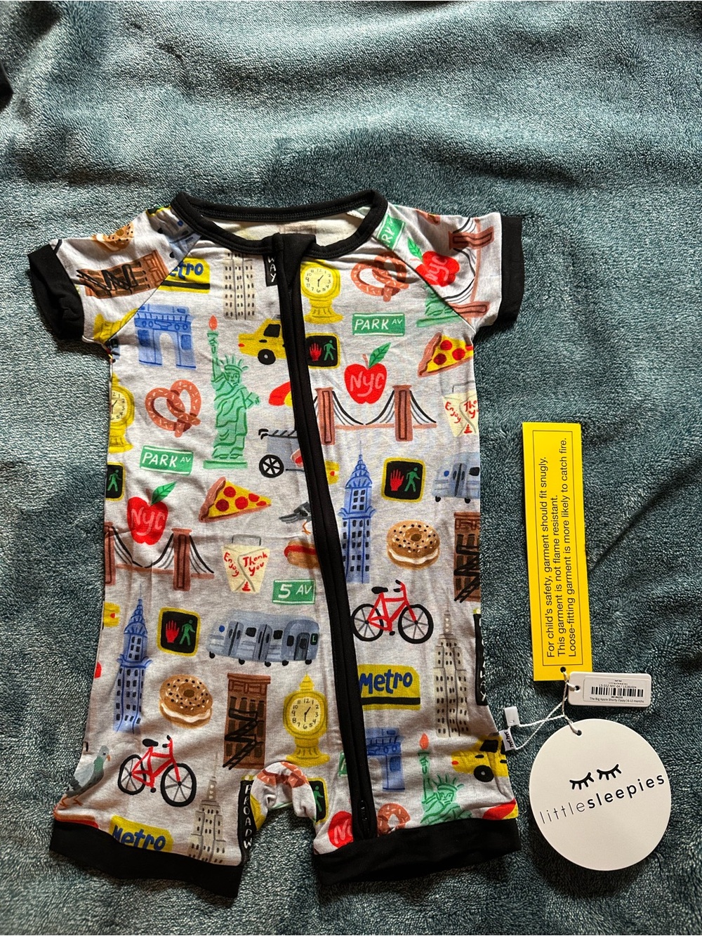NWT Little Sleepies The Big Apple Shorty Zippy